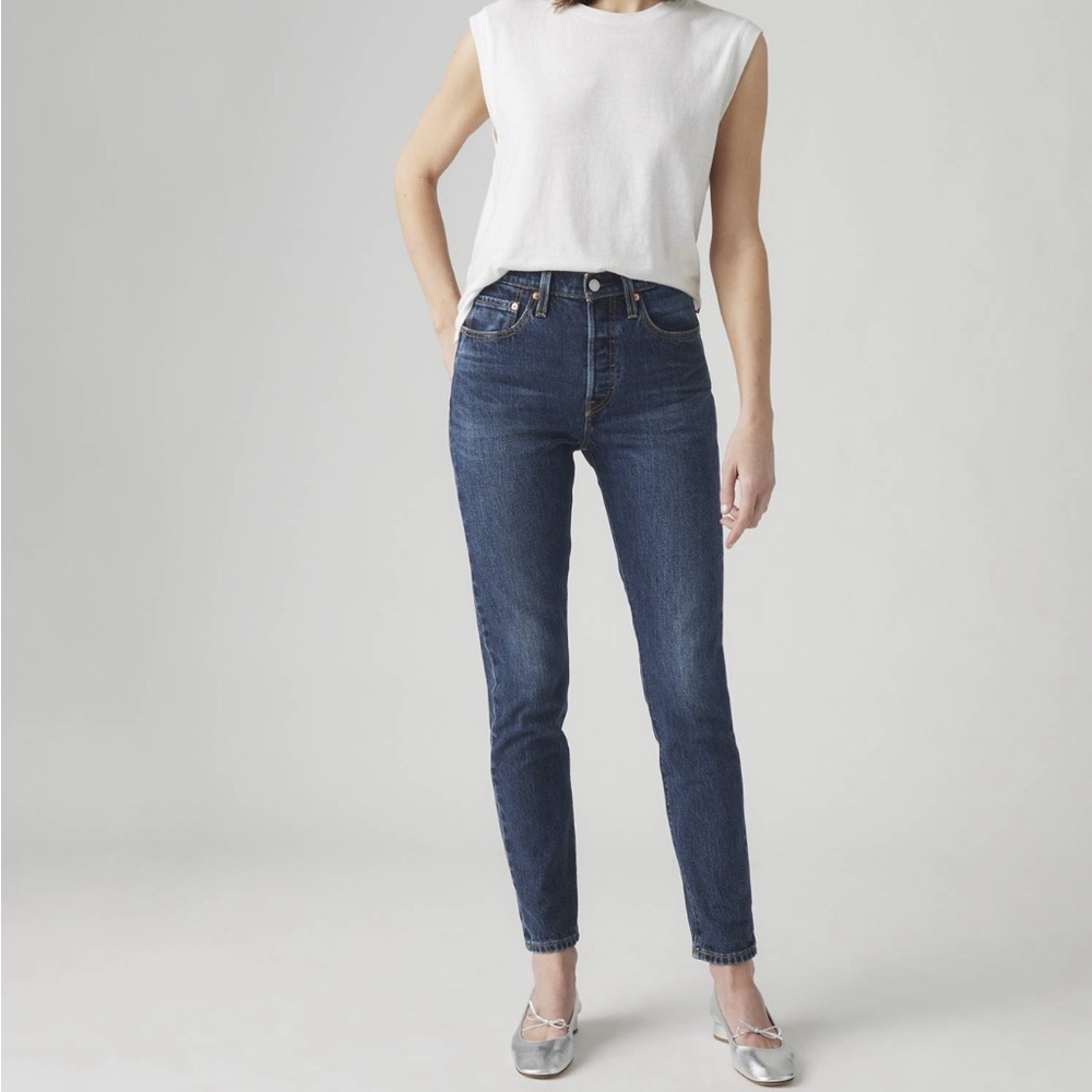 Levi's High-Rise Slim Jeans in Dark Blue Wash